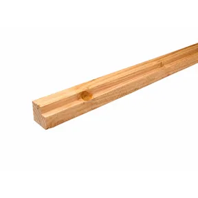 Hoekafwerking Douglas t.b.v. gevelbekleding 50x50mm fijnbezaagd