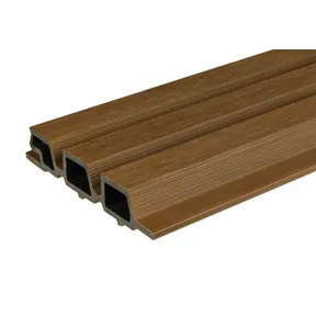 Triple rhombus profiel houtcomposiet 30x160mm (werkend 140mm) Teak