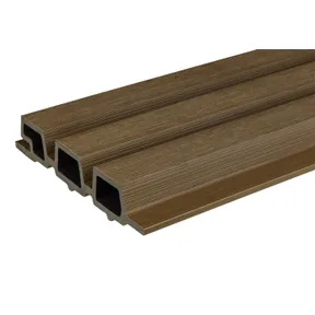 Triple rhombus profiel houtcomposiet 30x160mm (werkend 140mm) walnoot