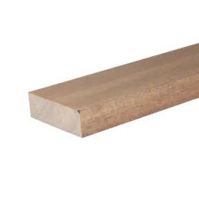 Timmerhout Meranti 28x120mm geschaafd