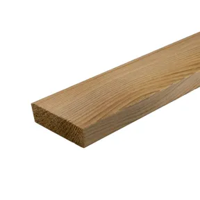 Rhombus Red Cedar 18x68mm per 5 stuks
