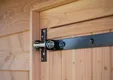 Dubbele deur Douglas hout buitenmaat 168x201cm met glas en deurbeslag zwart