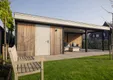 Deur Meranti buitenmaat 109x221cm met RVS deurbeslag gegrond