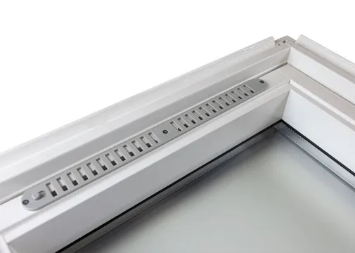 Dakraam Winstar tuimelvenster HR glas met gootstuk 134x140cm wit afgelakt 