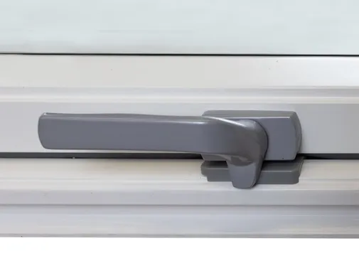 Dakraam Winstar tuimelvenster HR glas met gootstuk 134x98cm wit afgelakt 