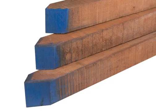 Paal Azobé 70x70mm bezaagd gepunt 