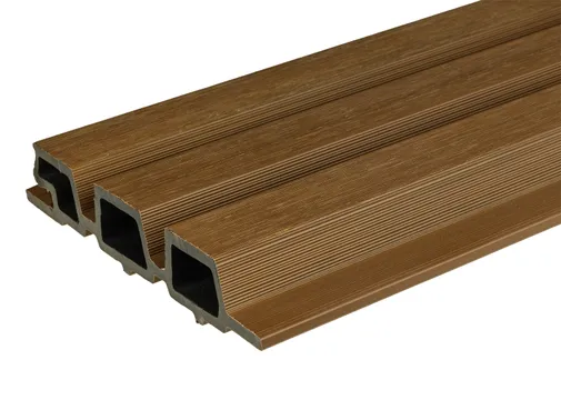 Triple rhombus profiel houtcomposiet 30x160mm (werkend 140mm) Teak