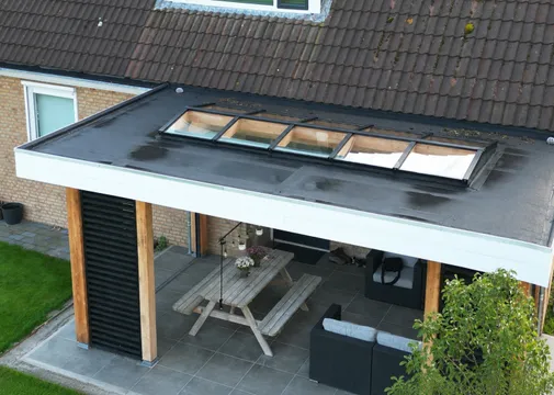 Lichtstraat Zadeldak Douglas met 4 vaks veiligheidsglas - 158,2cm breed | Wit RAL 9010