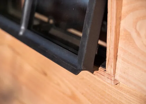 Metalen raam openklapbaar vierkant enkelglas 50x50x5cm zwart