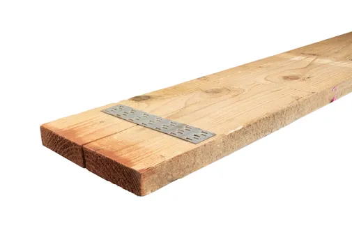 Steigerdeel Vurenhout ruw met stalen kram 32x200mm