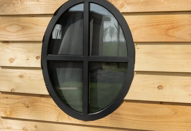 Metalen raam vast ovaal dubbelglas 51x64x6cm zwart